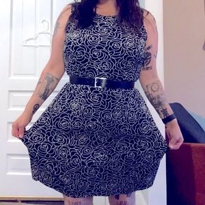 Vintage 90’s Grunge Floral Stretchy Sleeveless Dress black and white